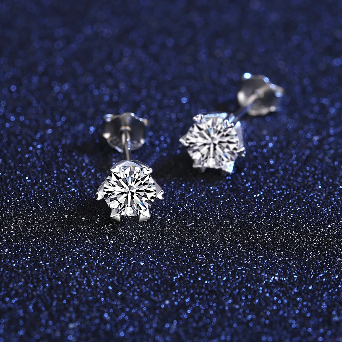 1 ct Heart Flare Sparkle Moissanite Stud Earrings